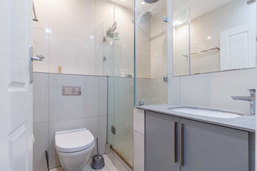 2 Bedroom Property for Sale in Rondebosch Western Cape
